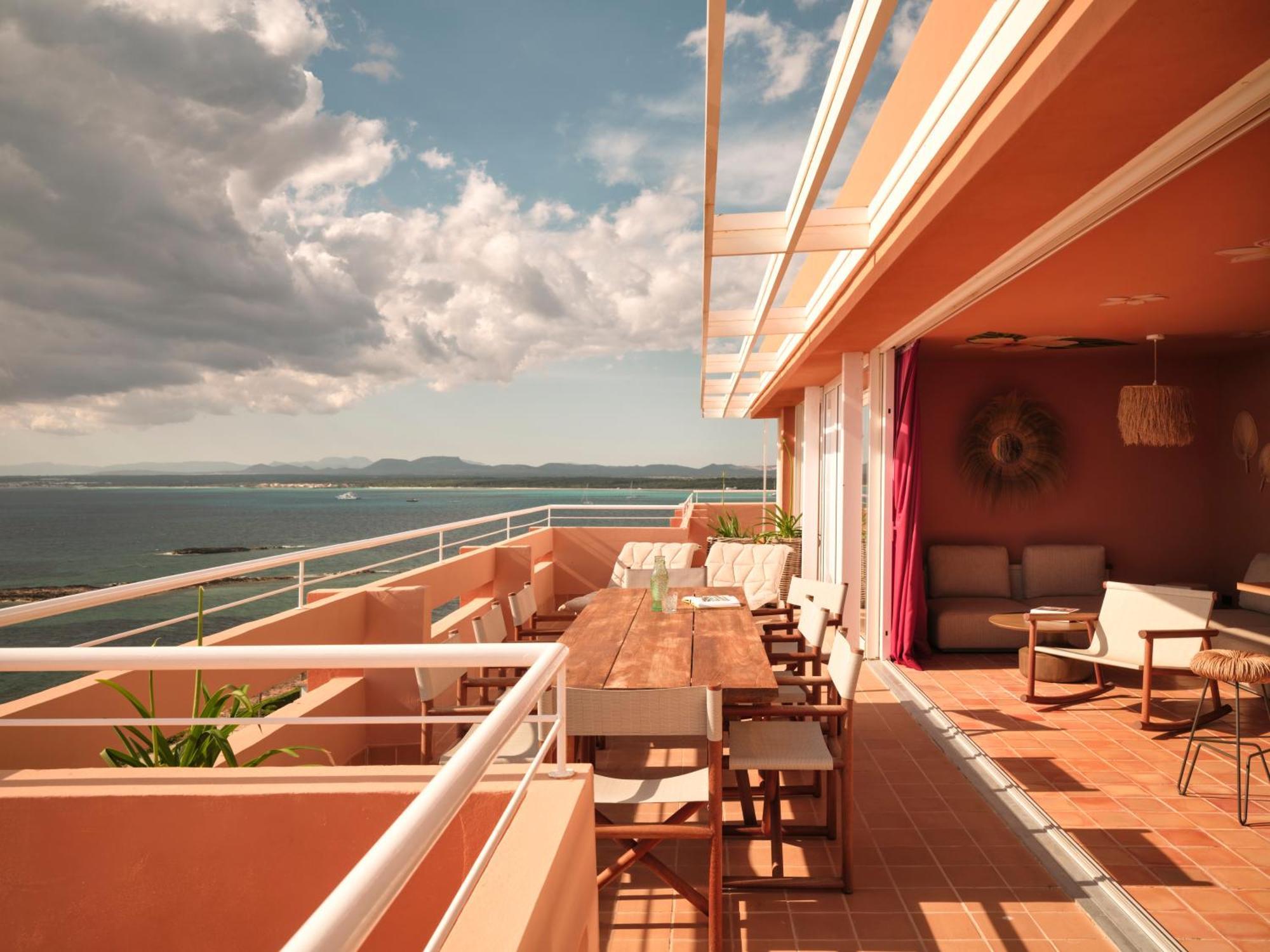 Bikini Island & Mountain Es Trenc -adults Only- Hotel 4*